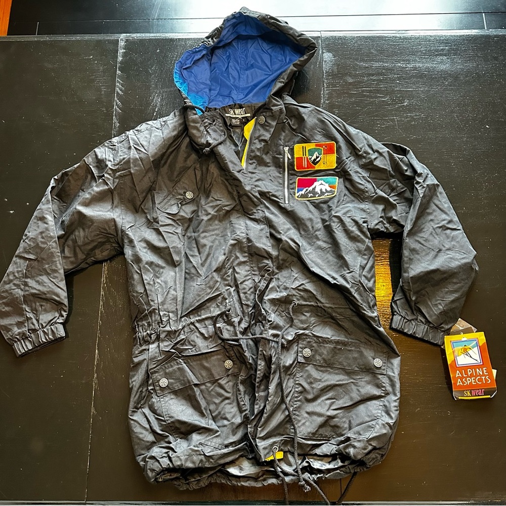 NWT Retro SK WEAR Medium Windbreaker overcoat Ski Coat Jacket Lightweight